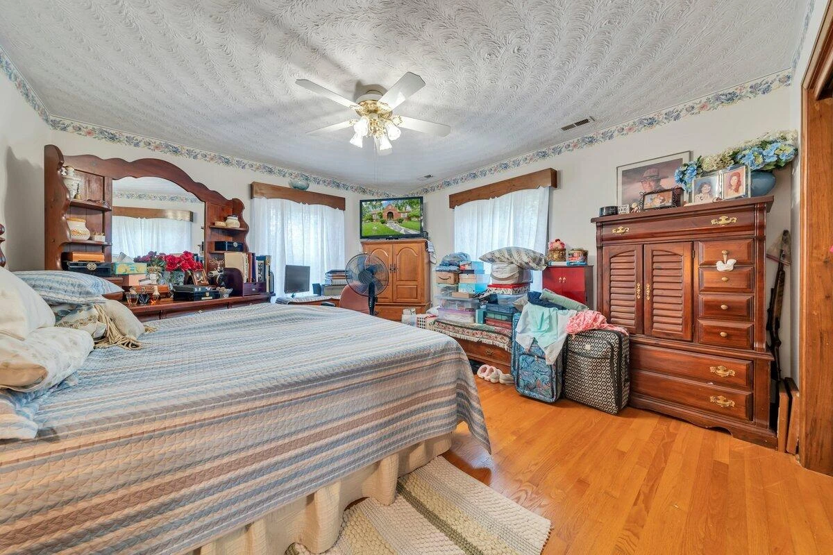 2519 Kent RD SE - Photo 18