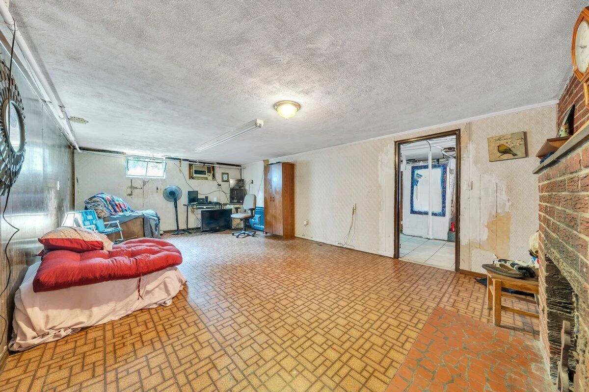 2519 Kent RD SE - Photo 23
