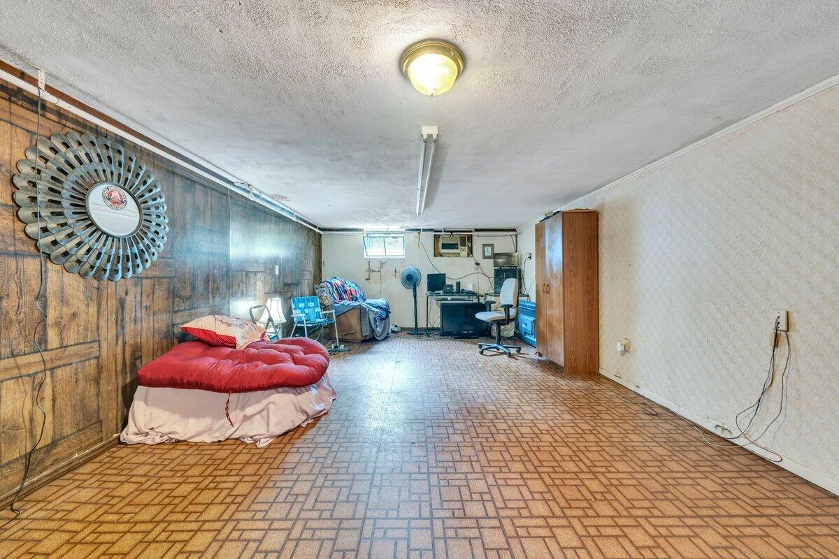 2519 Kent RD SE - Photo 24