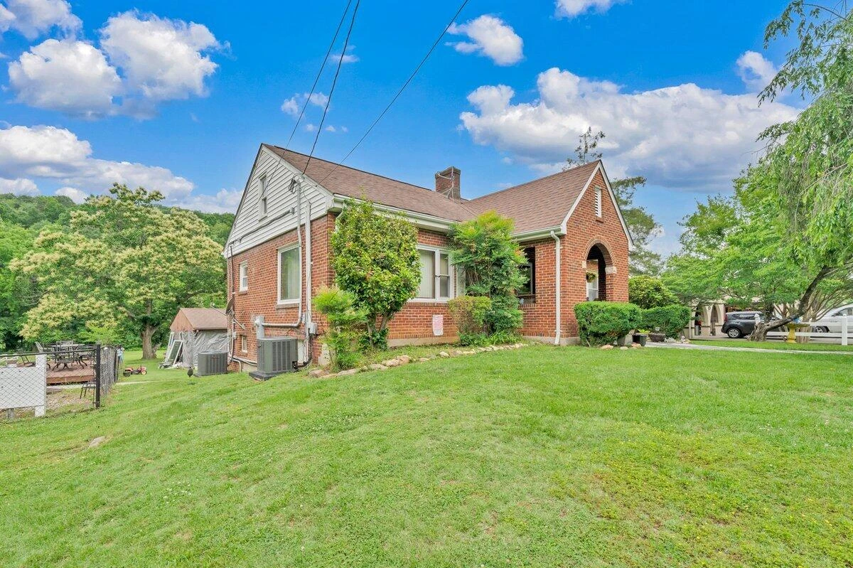 2519 Kent RD SE - Photo 40