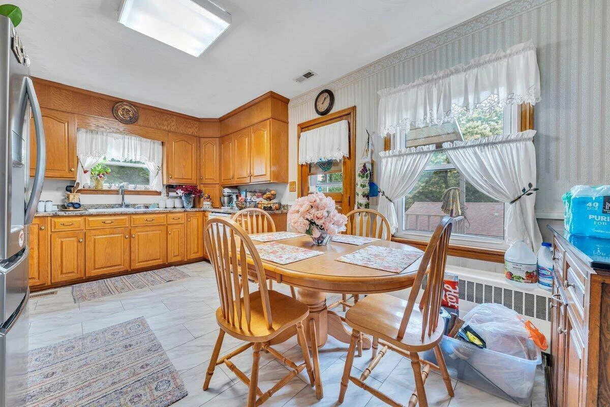 2519 Kent RD SE - Photo 9