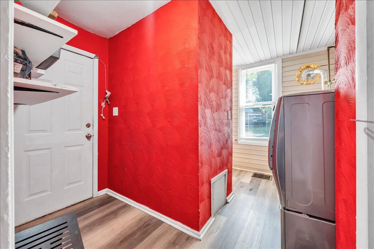 1022 Fairfax AVE NW - Photo 14