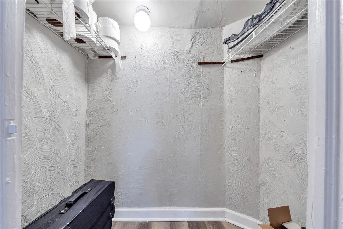 1022 Fairfax AVE NW - Photo 17