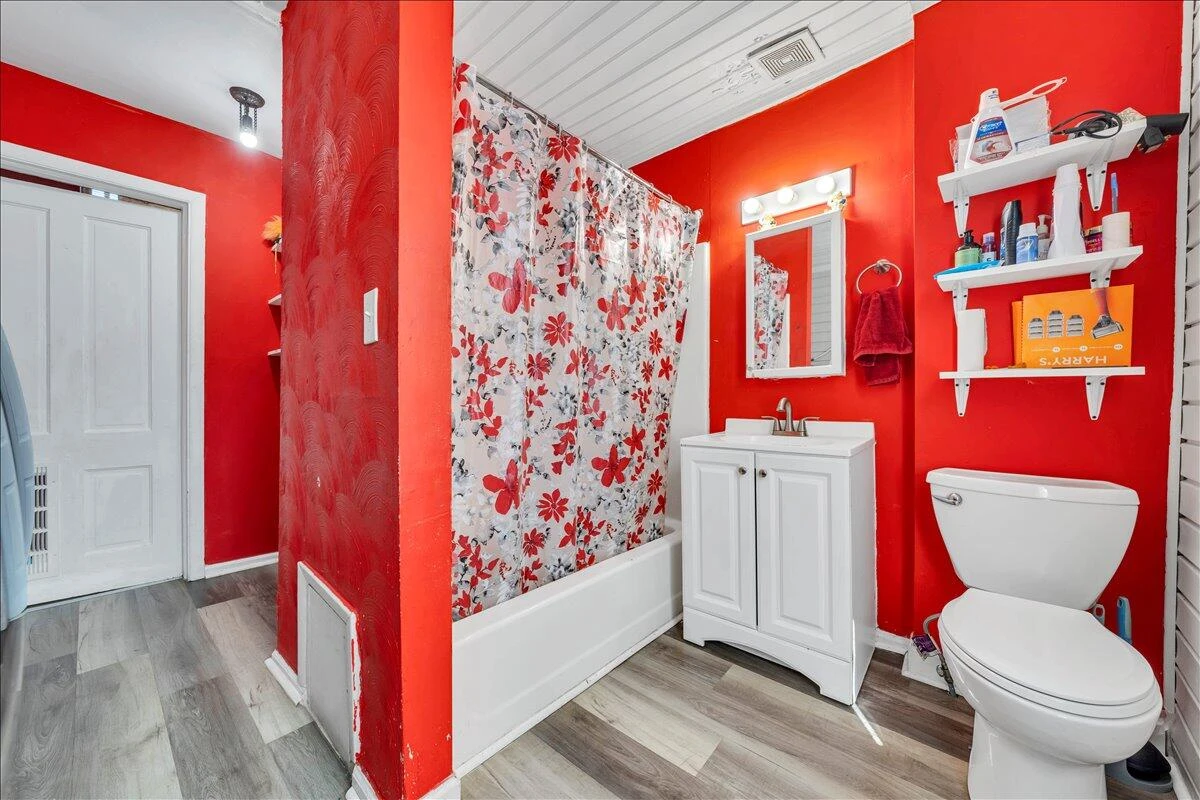 1022 Fairfax AVE NW - Photo 23