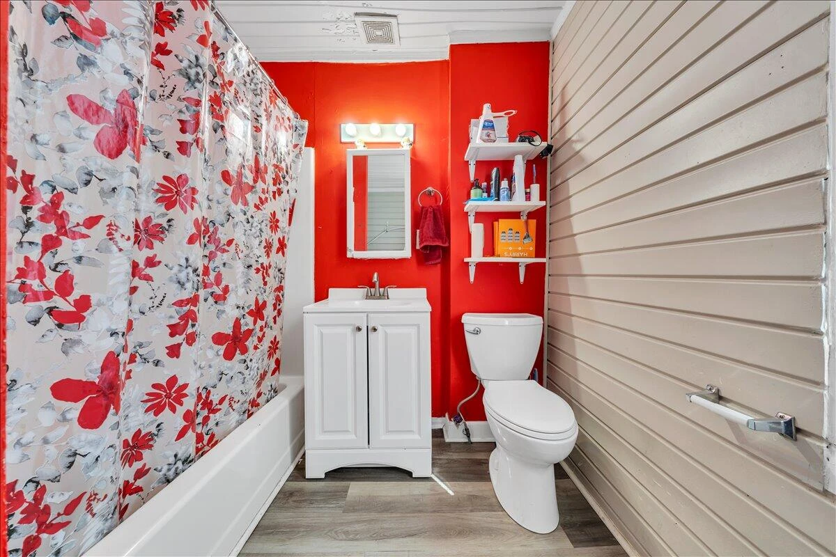 1022 Fairfax AVE NW - Photo 24