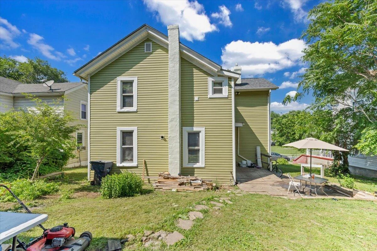 1022 Fairfax AVE NW - Photo 26