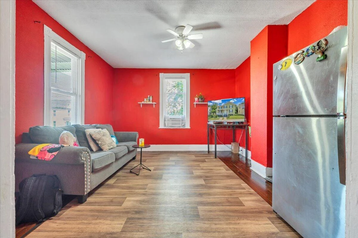 1022 Fairfax AVE NW - Photo 4
