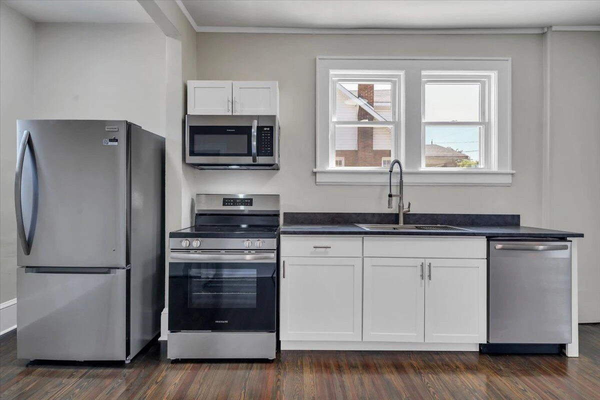 2816 10th ST NW - Photo 13
