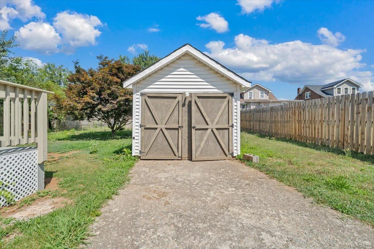 2816 10th ST NW - Photo 30
