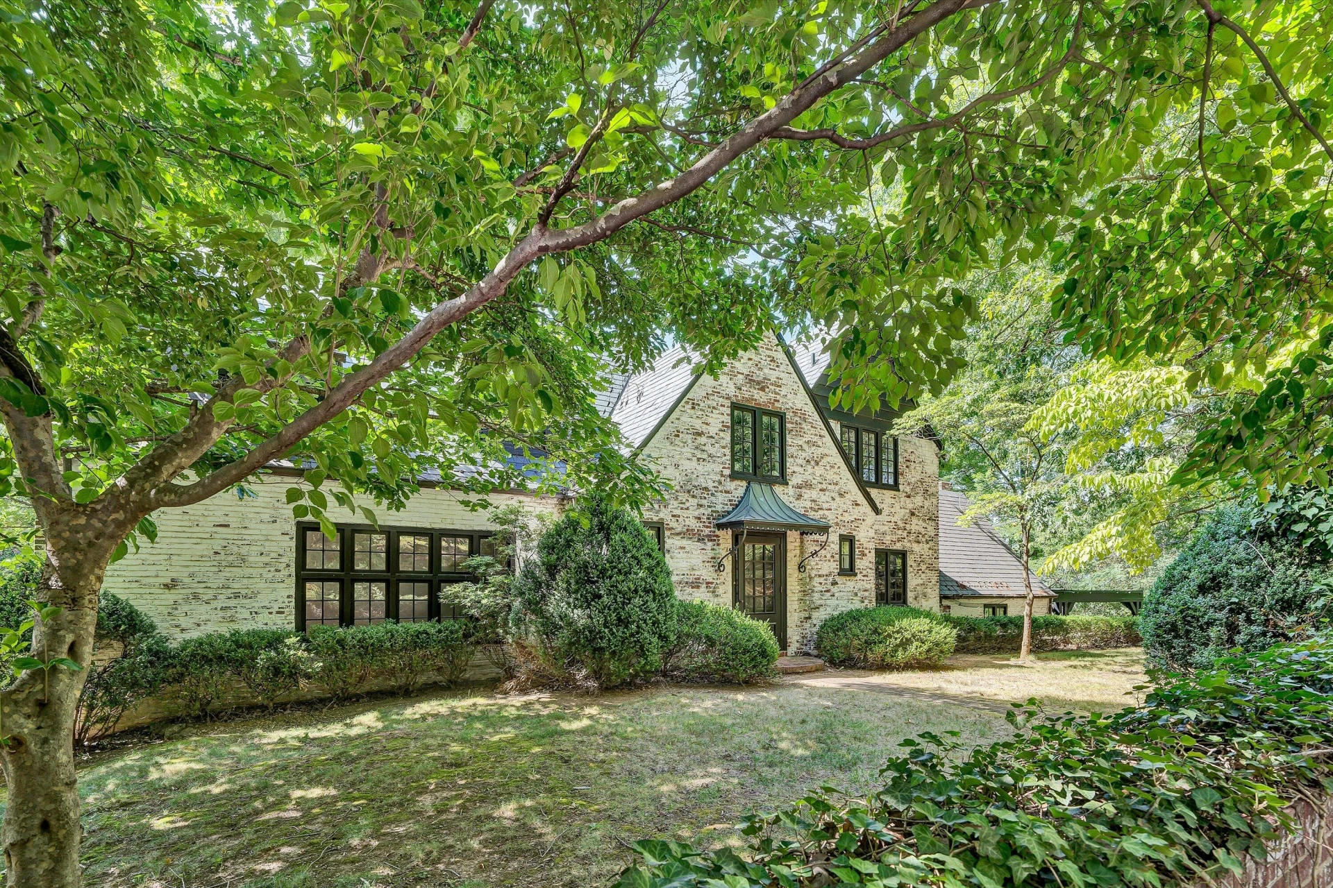 3625 Ridgewood LN SW - Photo 4