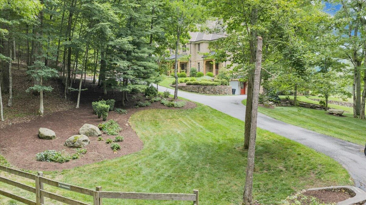 10250 Mill Creek RD - Photo 10
