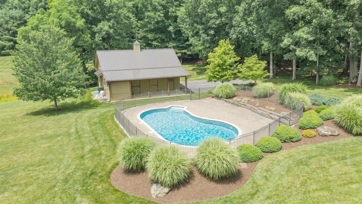 10250 Mill Creek RD - Photo 12