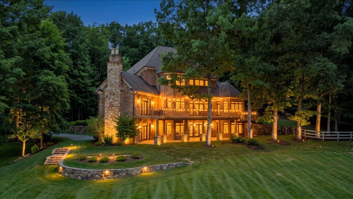 10250 Mill Creek RD - Photo 2
