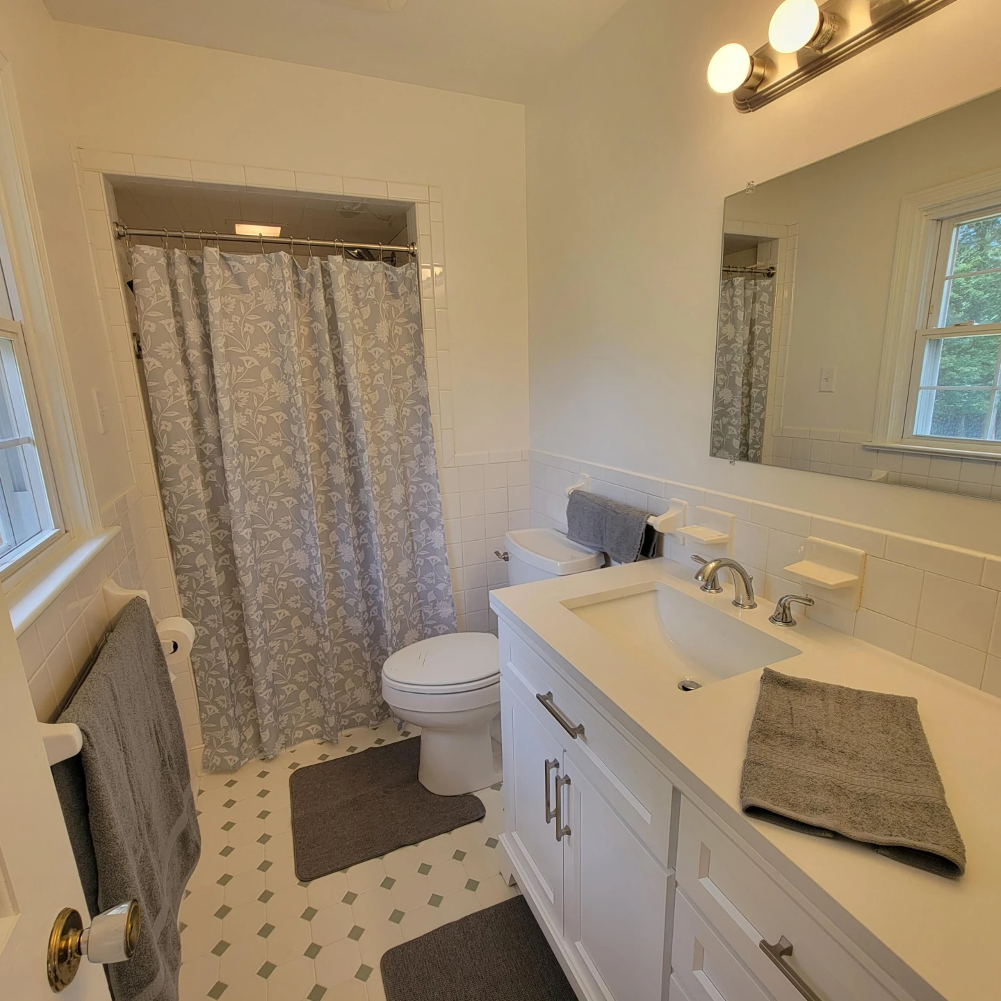 1504 Meadowview LN - Photo 15