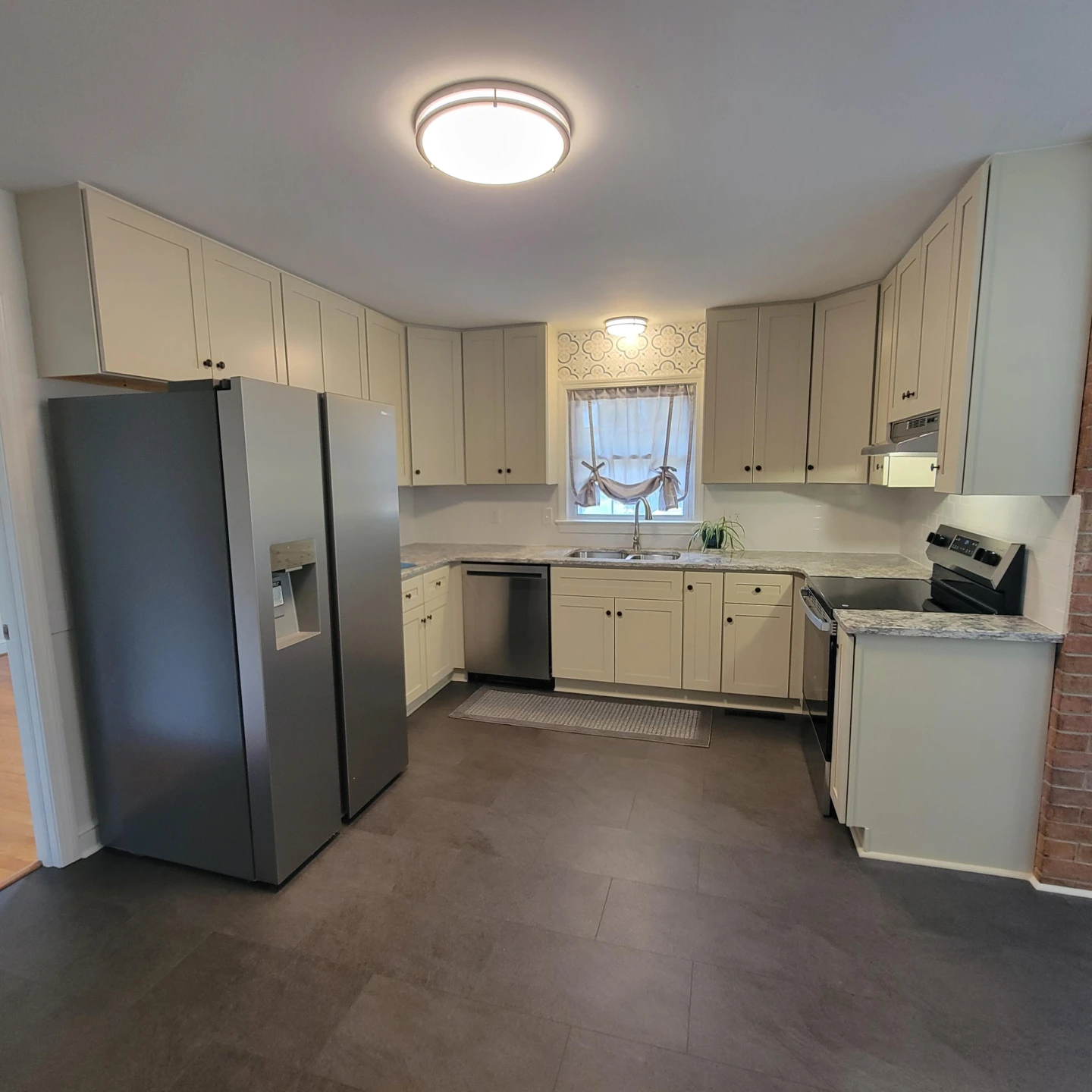 1504 Meadowview LN - Photo 8