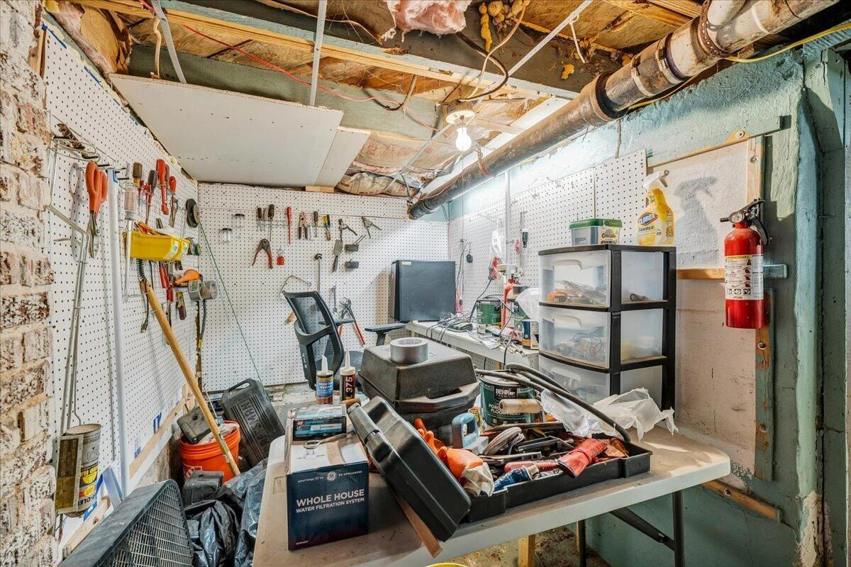 2040 Berkley AVE SW - Photo 50