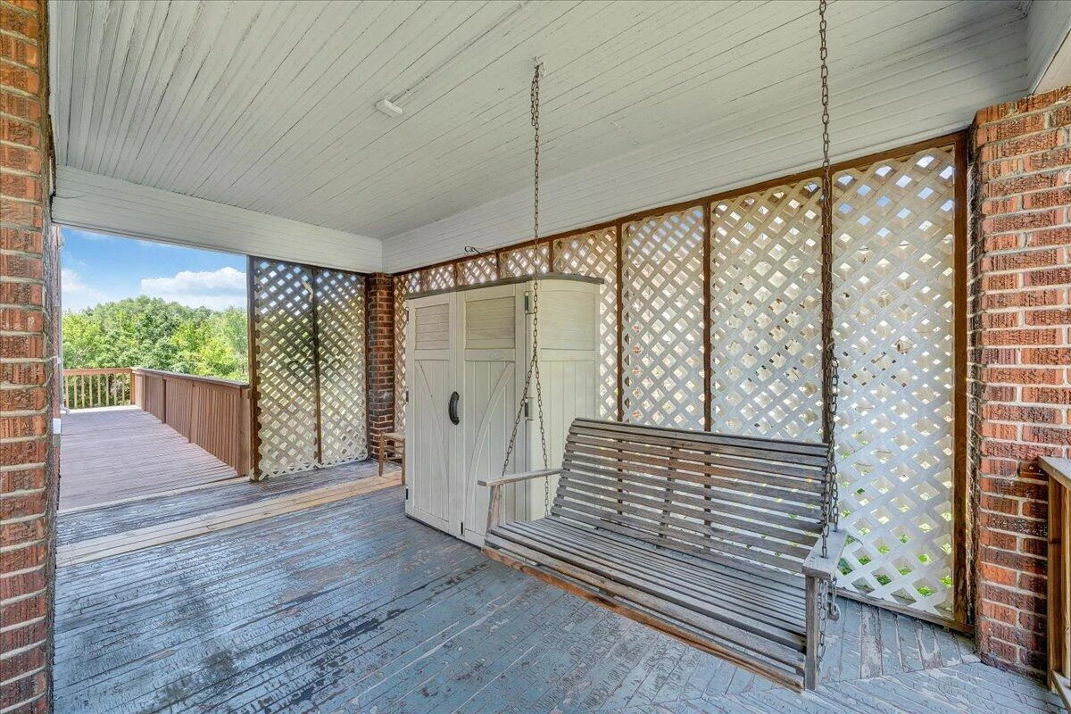 2040 Berkley AVE SW - Photo 56