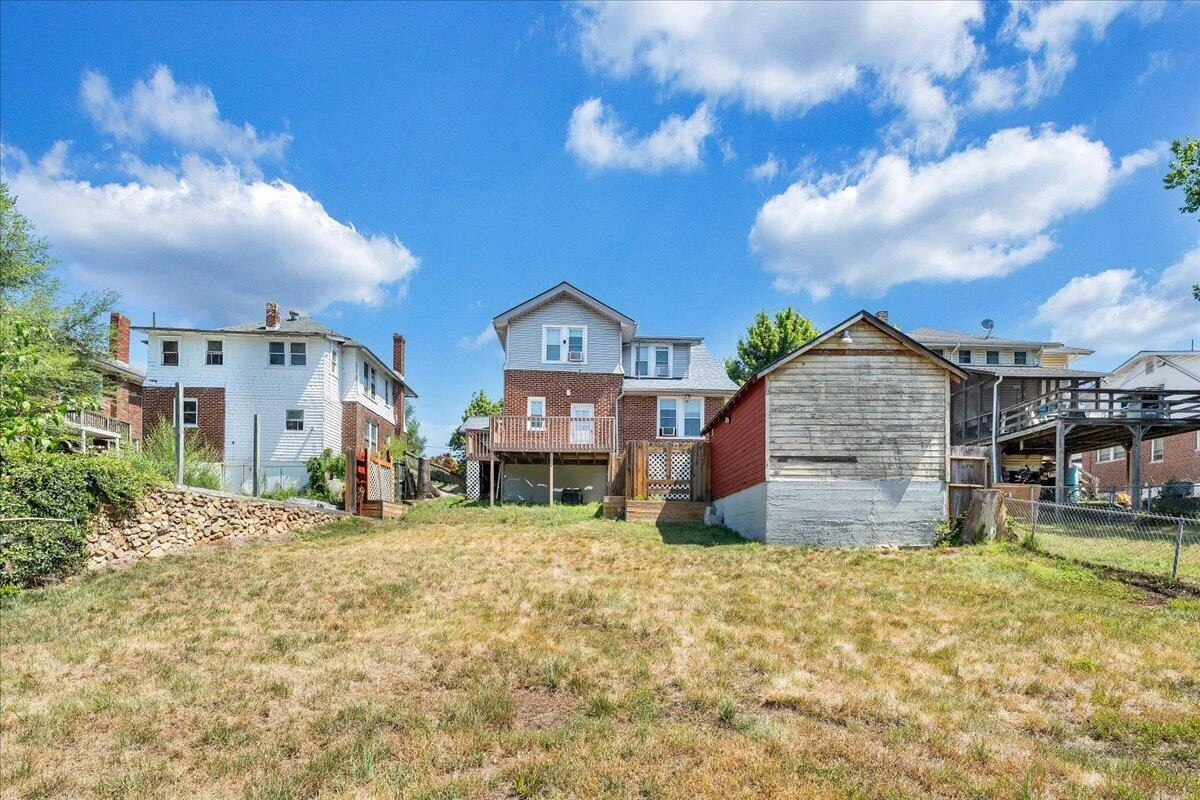 2040 Berkley AVE SW - Photo 60