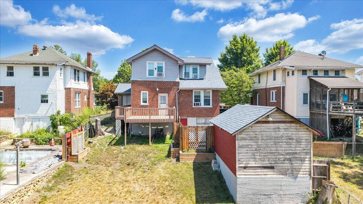 2040 Berkley AVE SW - Photo 73