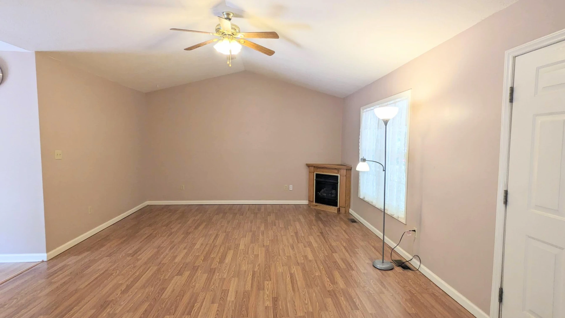 3959 Diamond Hill RD - Photo 8
