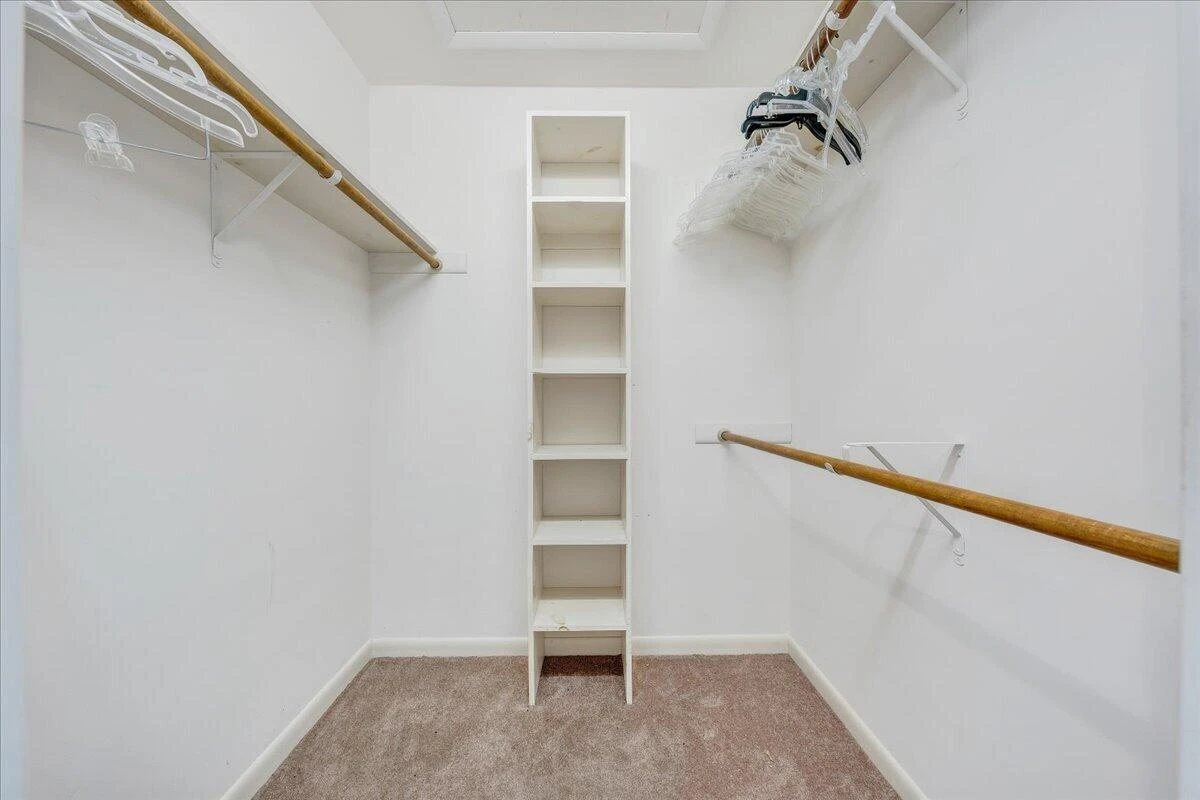 110 Club House DR - Photo 33