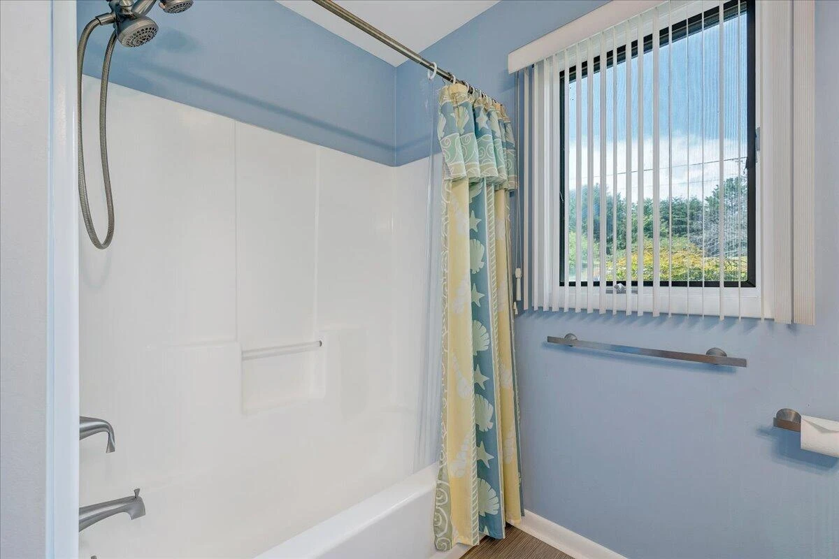 110 Club House DR - Photo 34