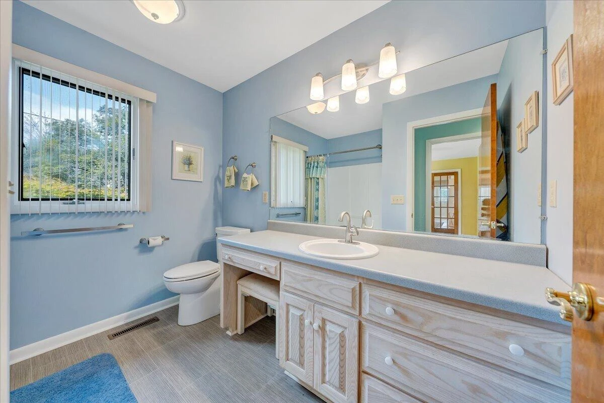 110 Club House DR - Photo 35