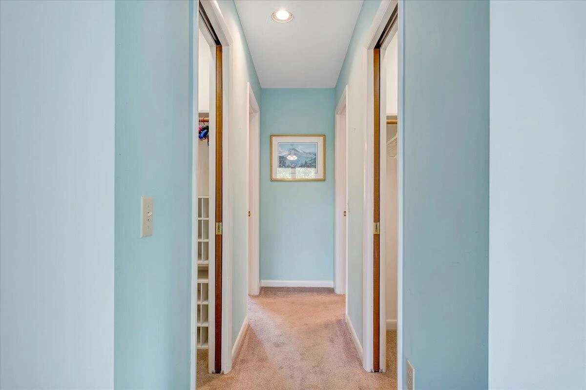 110 Club House DR - Photo 36