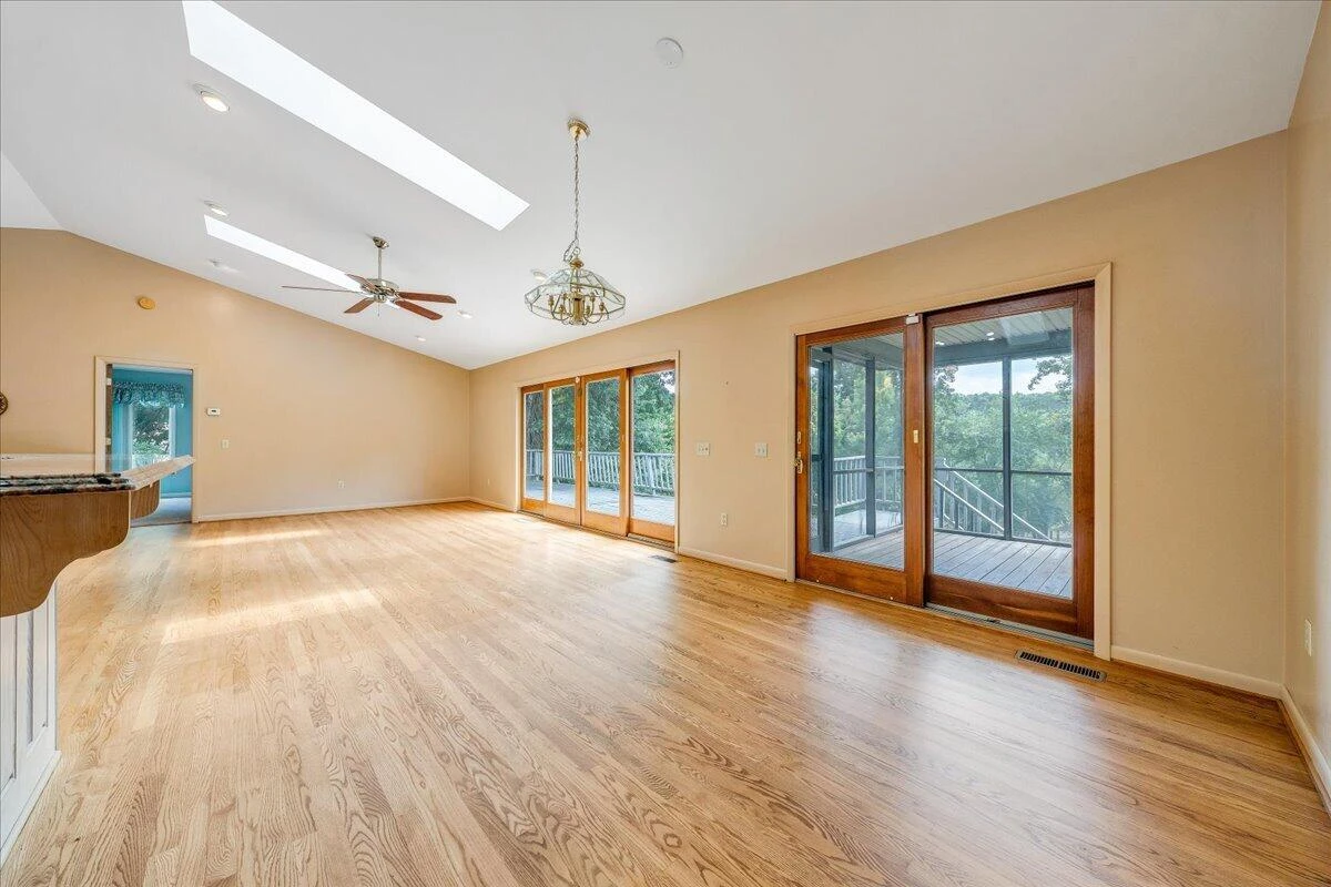 110 Club House DR - Photo 42