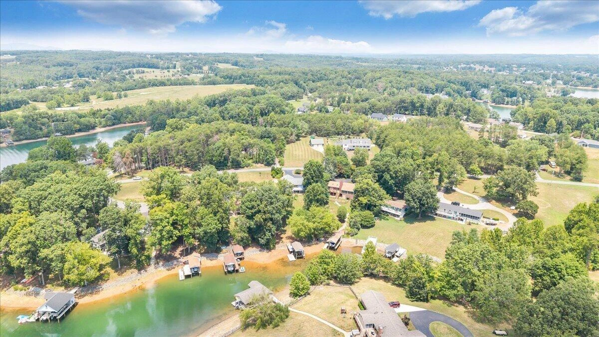 110 Club House DR - Photo 55