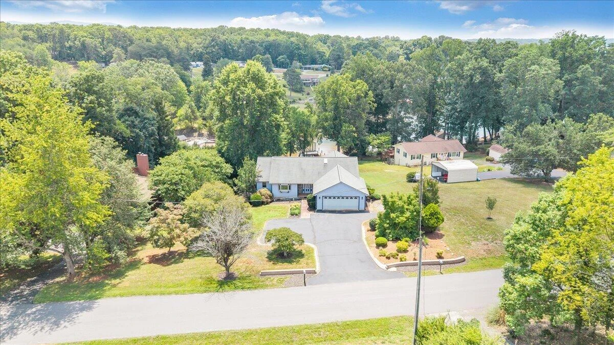 110 Club House DR - Photo 68