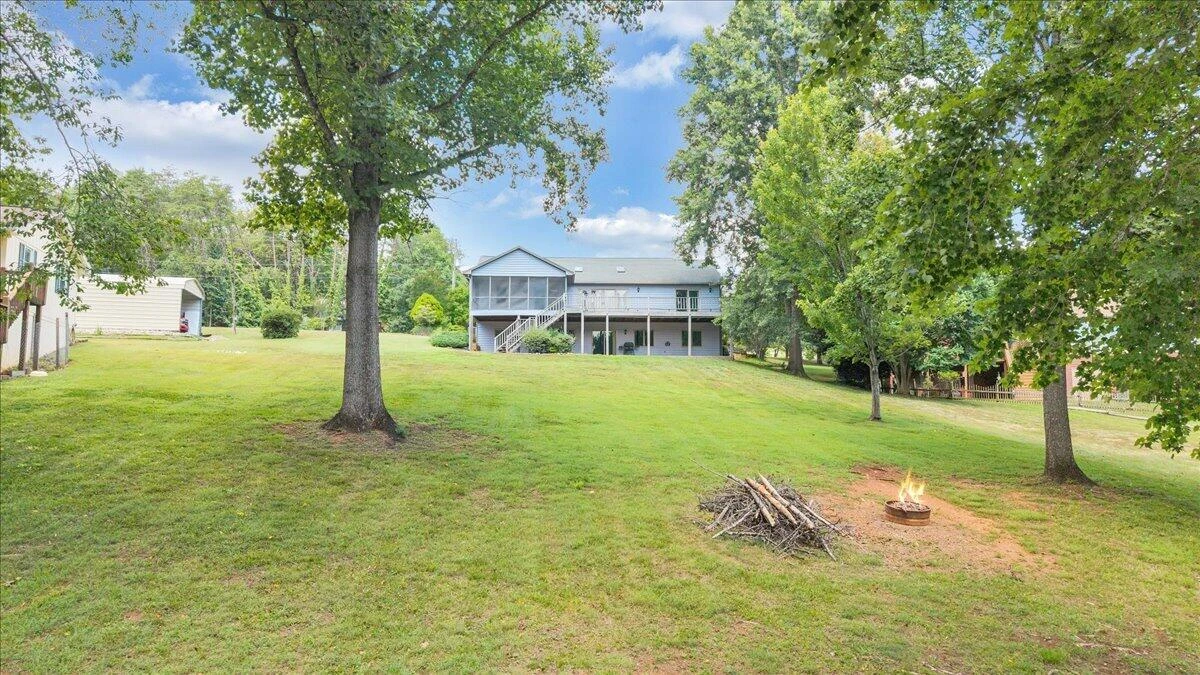 110 Club House DR - Photo 76