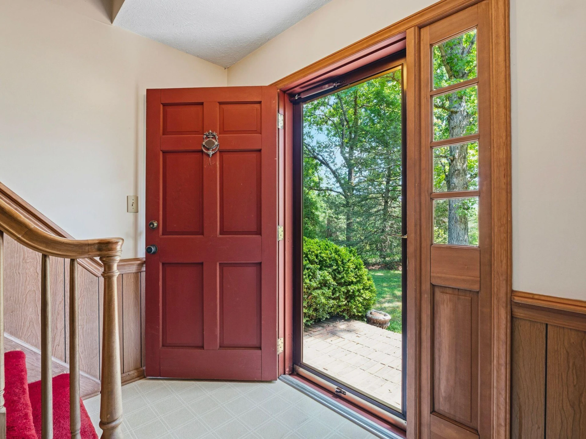 1115 Robin Ridge RD - Photo 2