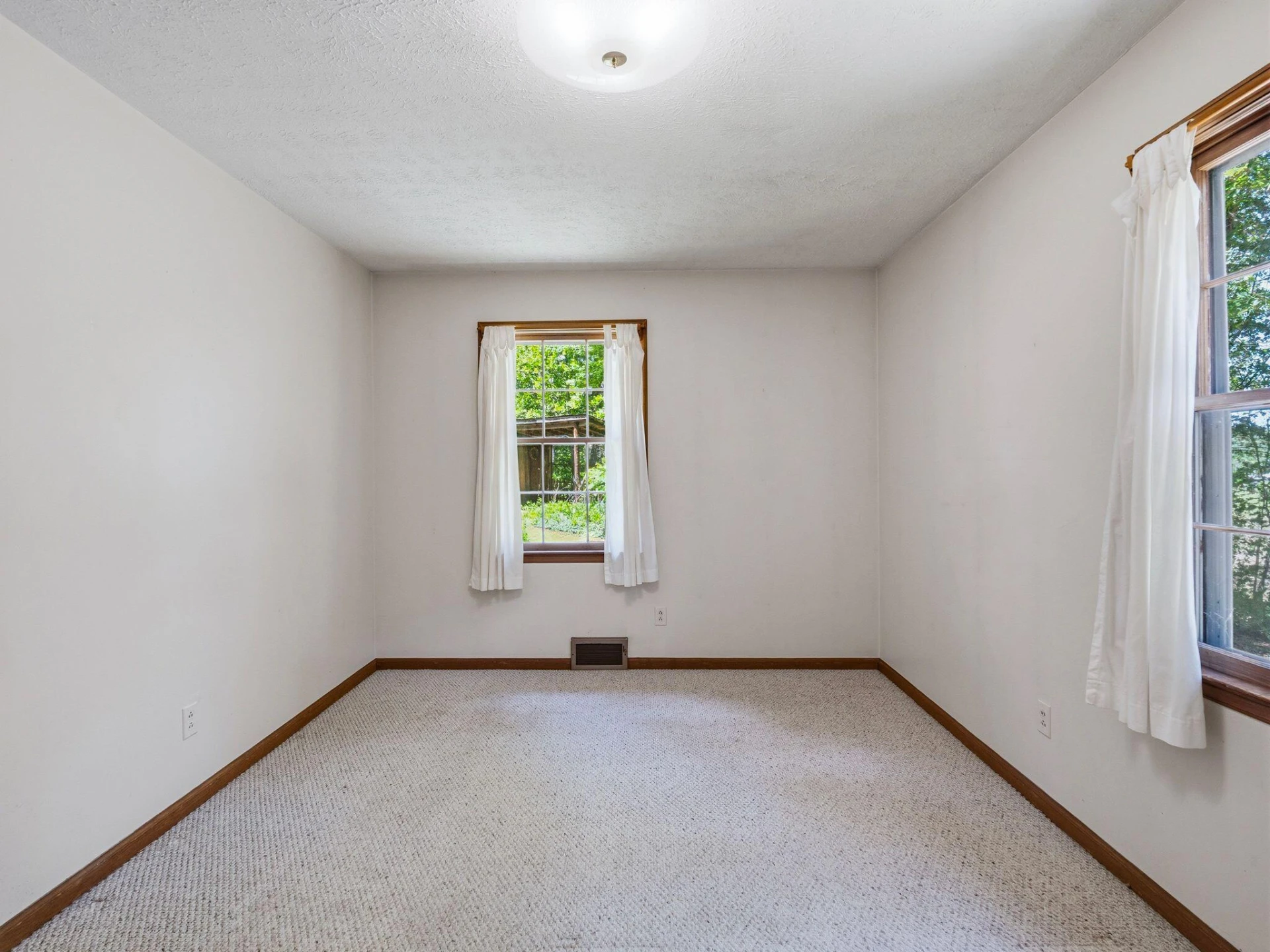 1115 Robin Ridge RD - Photo 20