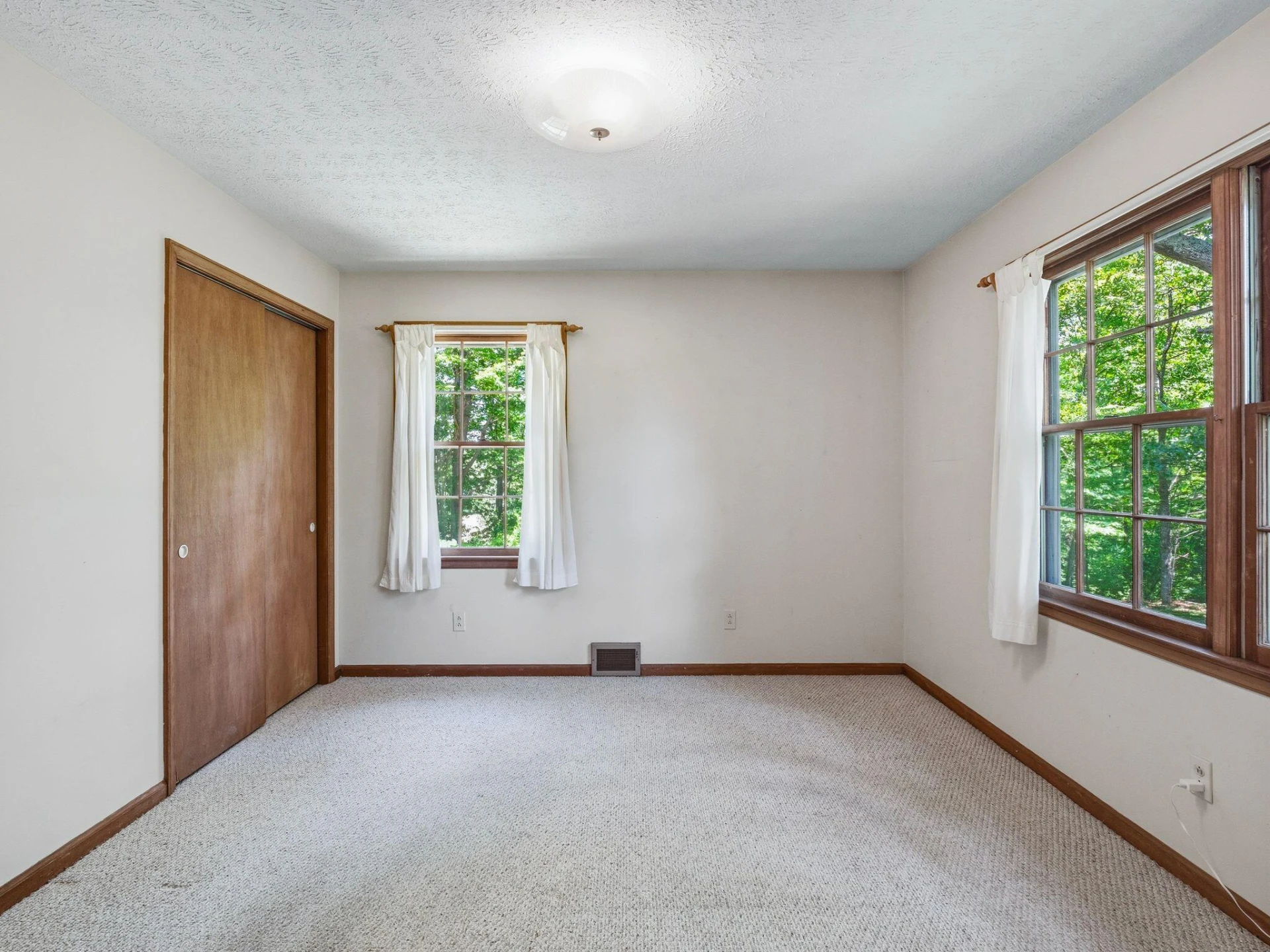 1115 Robin Ridge RD - Photo 24