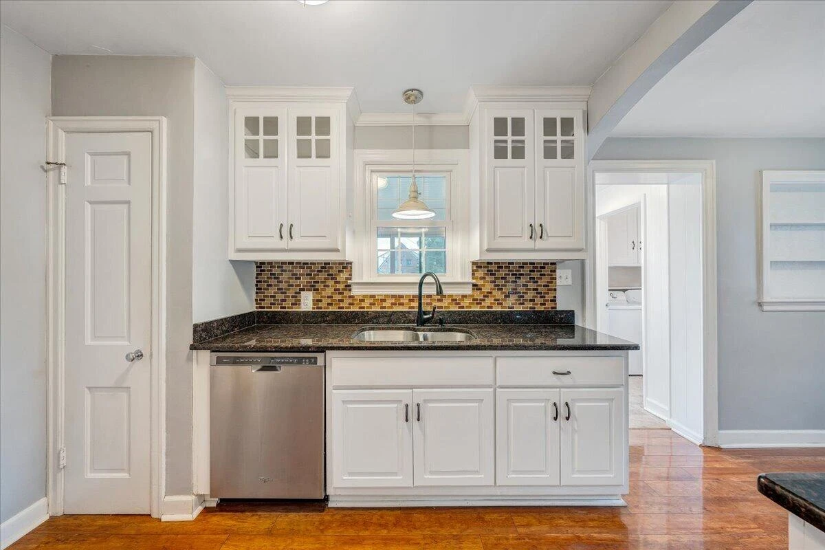 2310 Westover AVE SW - Photo 13
