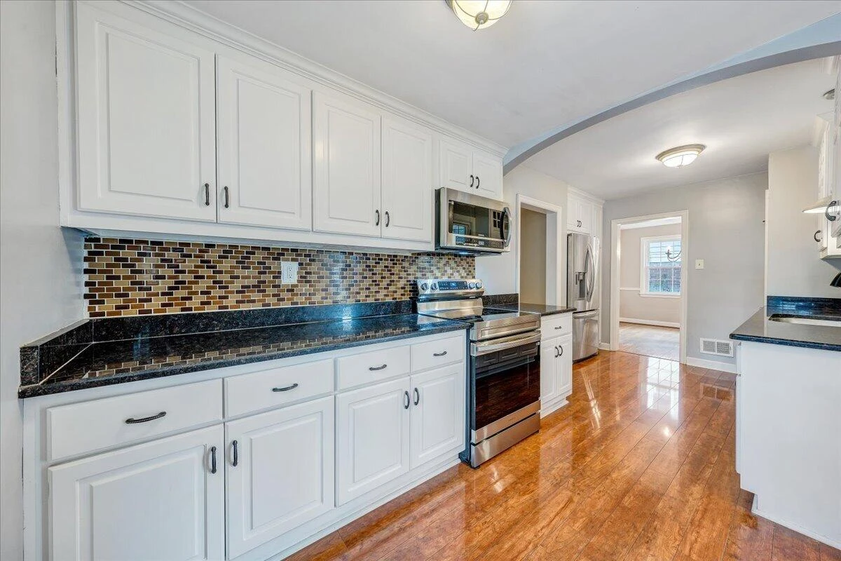 2310 Westover AVE SW - Photo 14