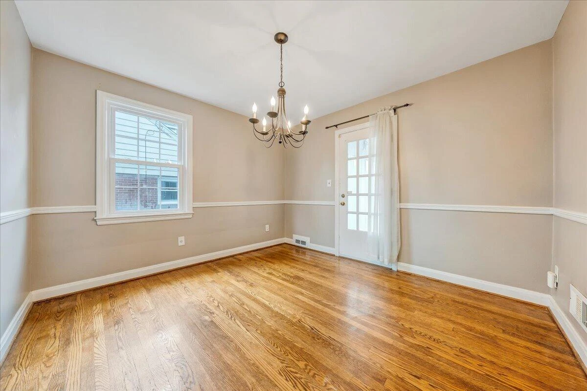 2310 Westover AVE SW - Photo 8
