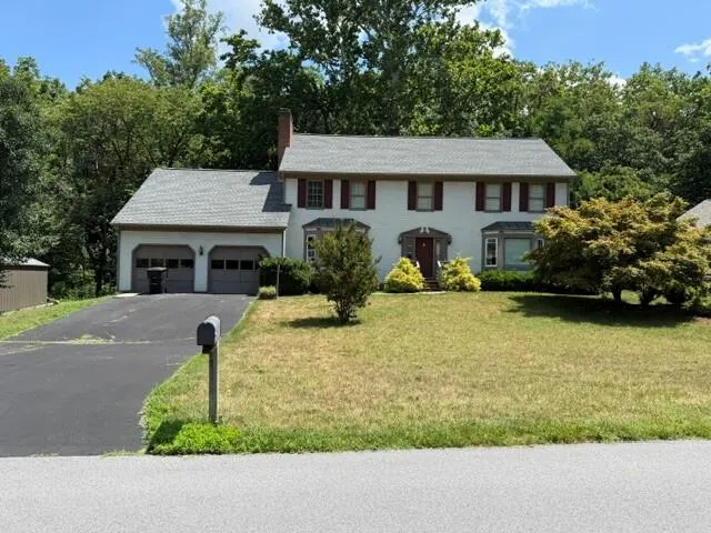 5211 Meadow Creek DR, Roanoke, VA, 24018