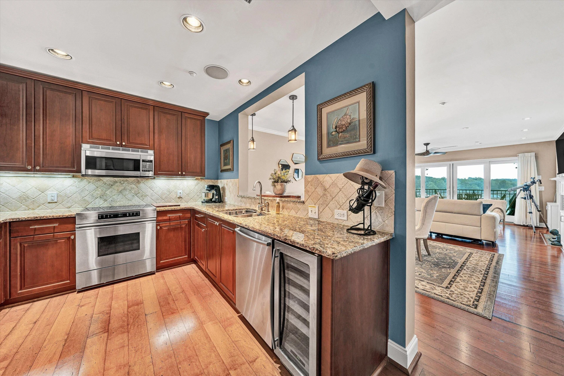 100 Bridgewater Pointe PL #UNIT 607 - Photo 12