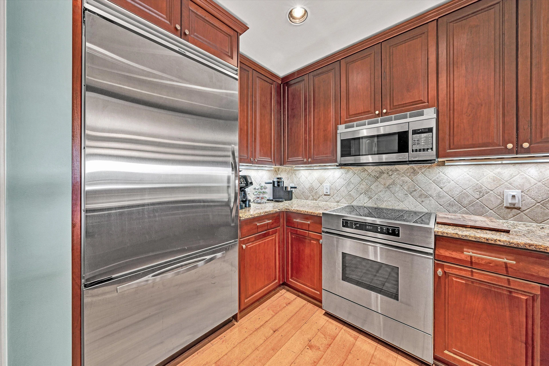 100 Bridgewater Pointe PL #UNIT 607 - Photo 14
