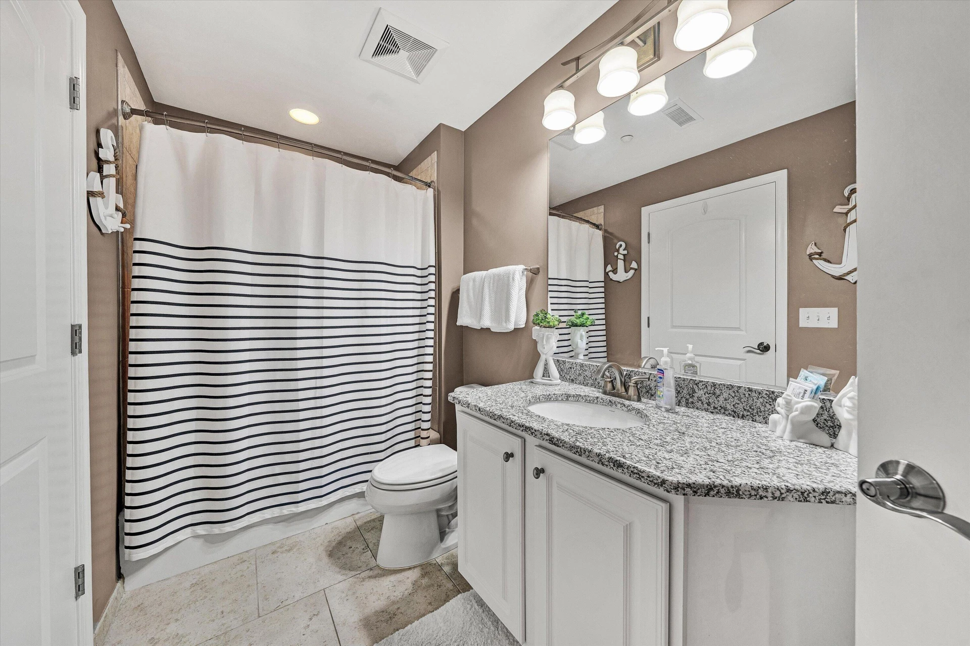 100 Bridgewater Pointe PL #UNIT 607 - Photo 8