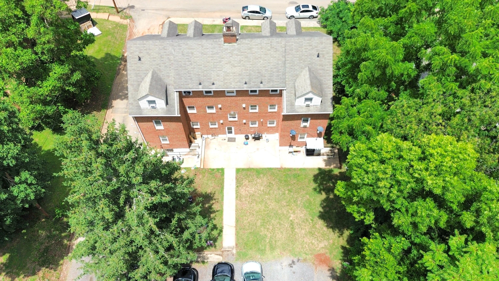 2813 Clarendon AVE NW - Photo 7