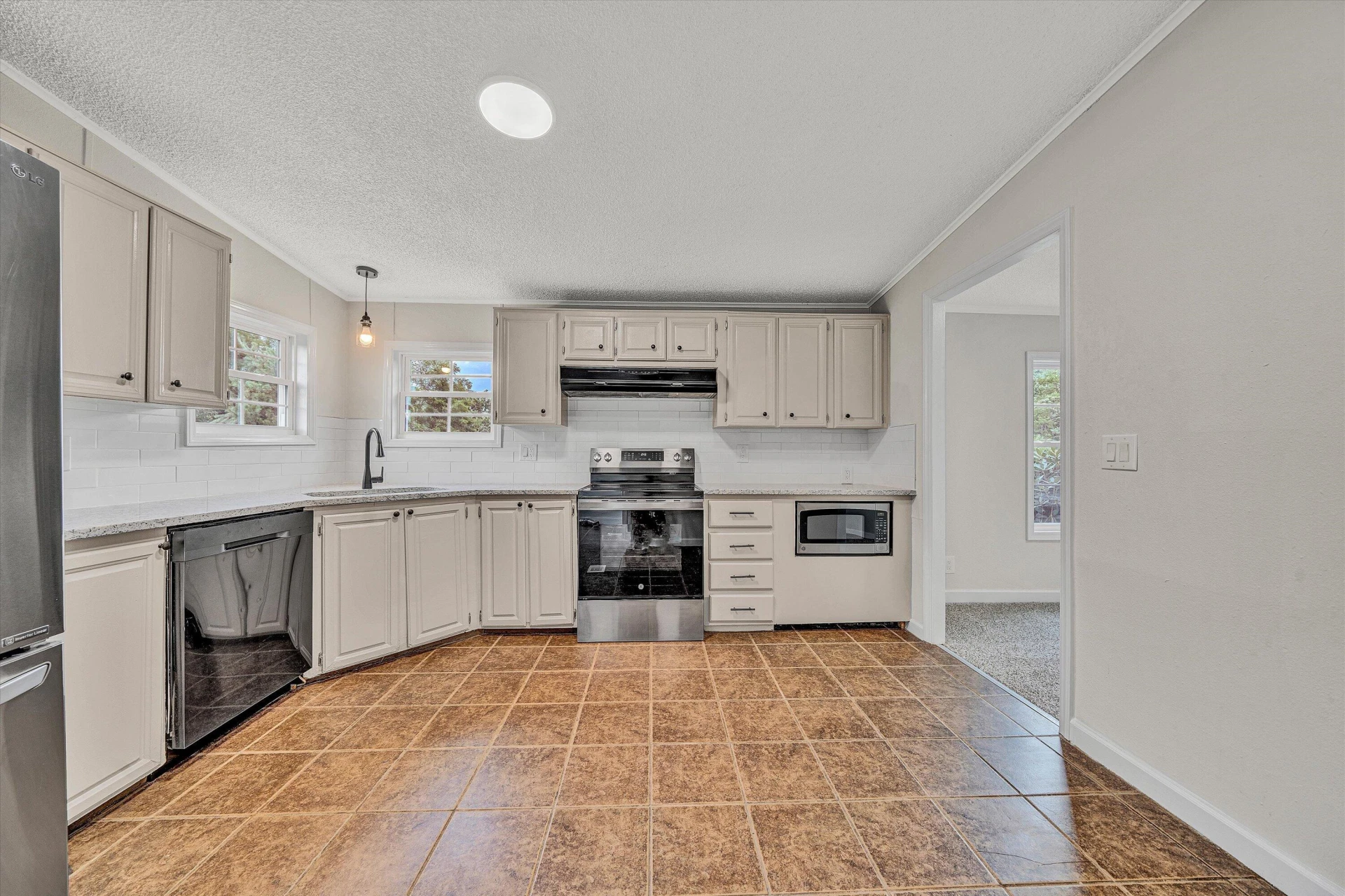 2825 Forage RD - Photo 11