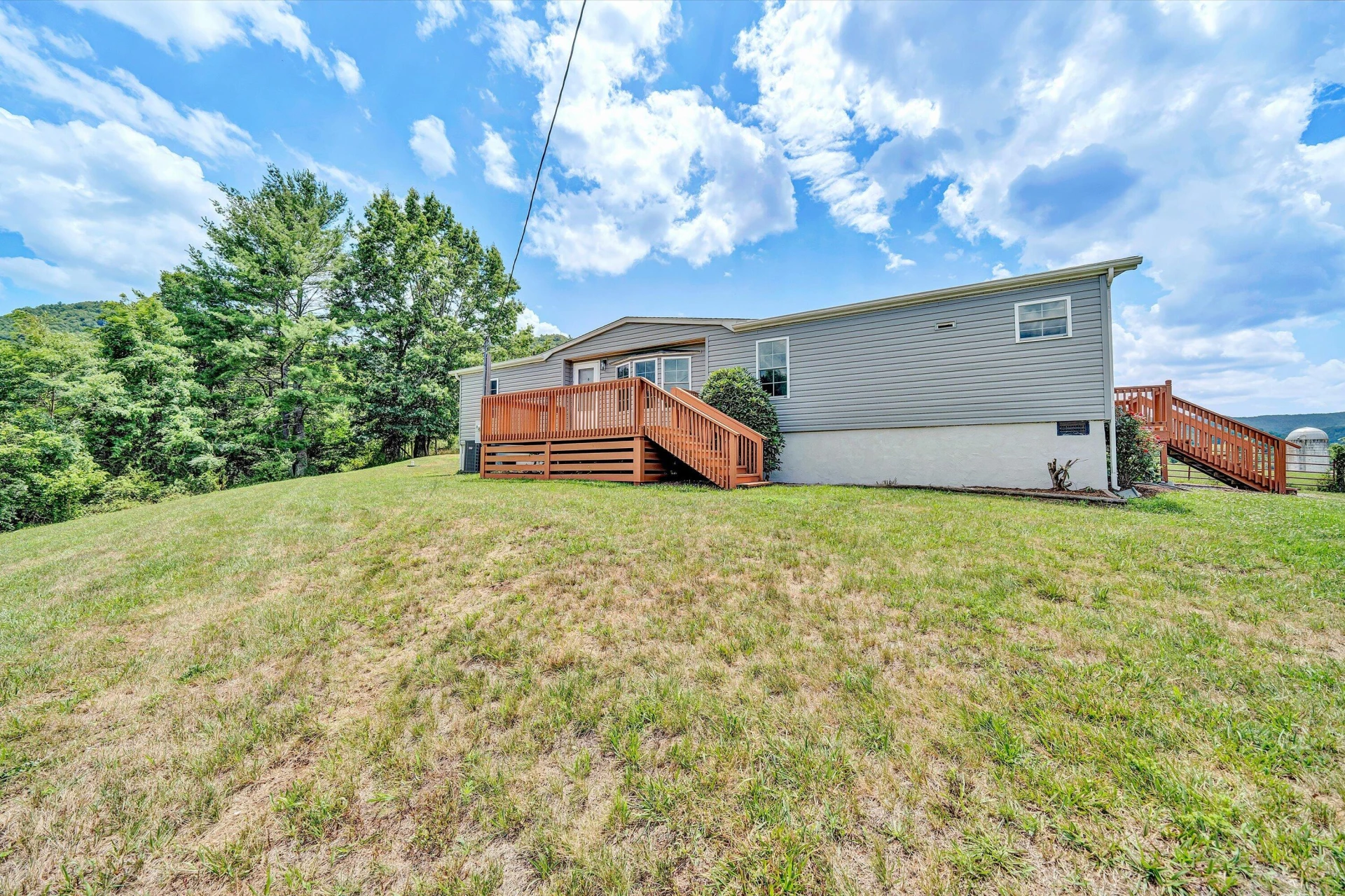 2825 Forage RD - Photo 2