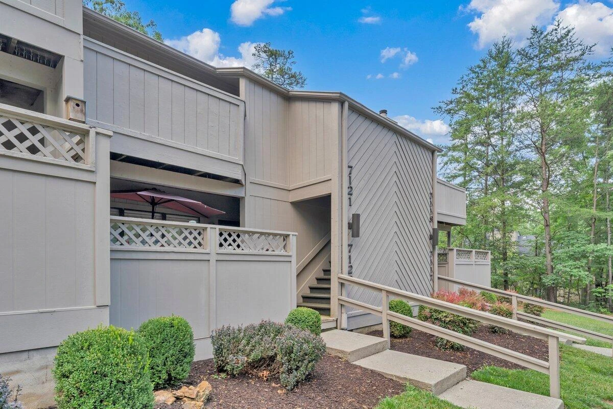 7121 Pine CT SW - Photo 21