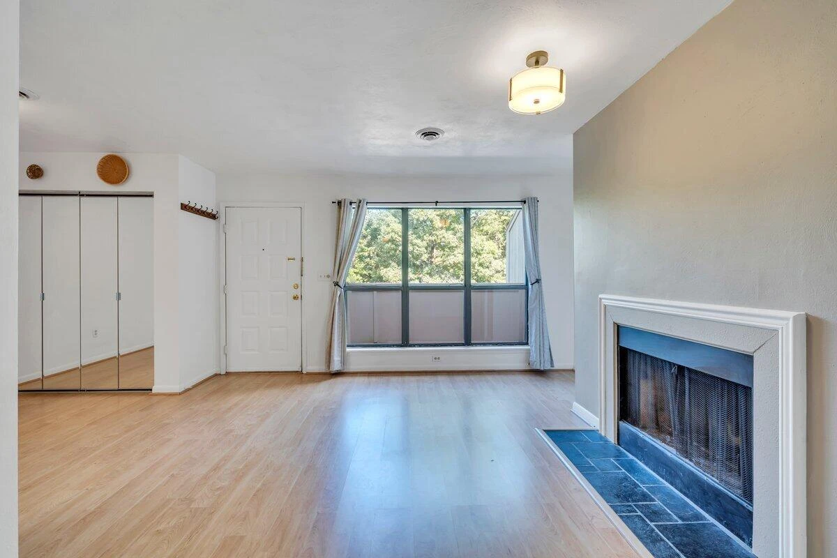 7121 Pine CT SW - Photo 4