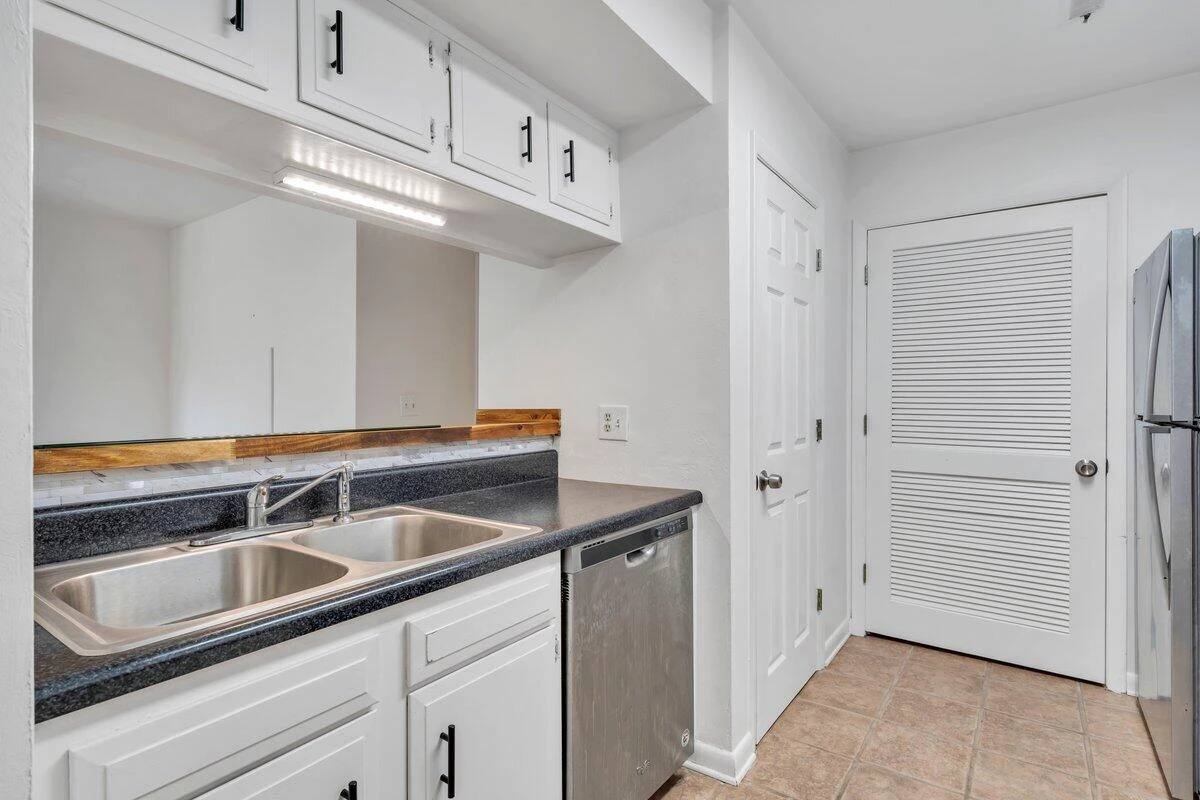 7121 Pine CT SW - Photo 9