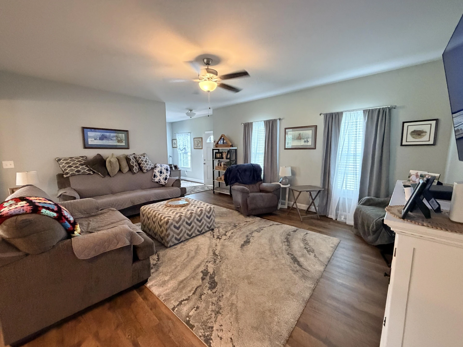 595 Spring Grove DR - Photo 4