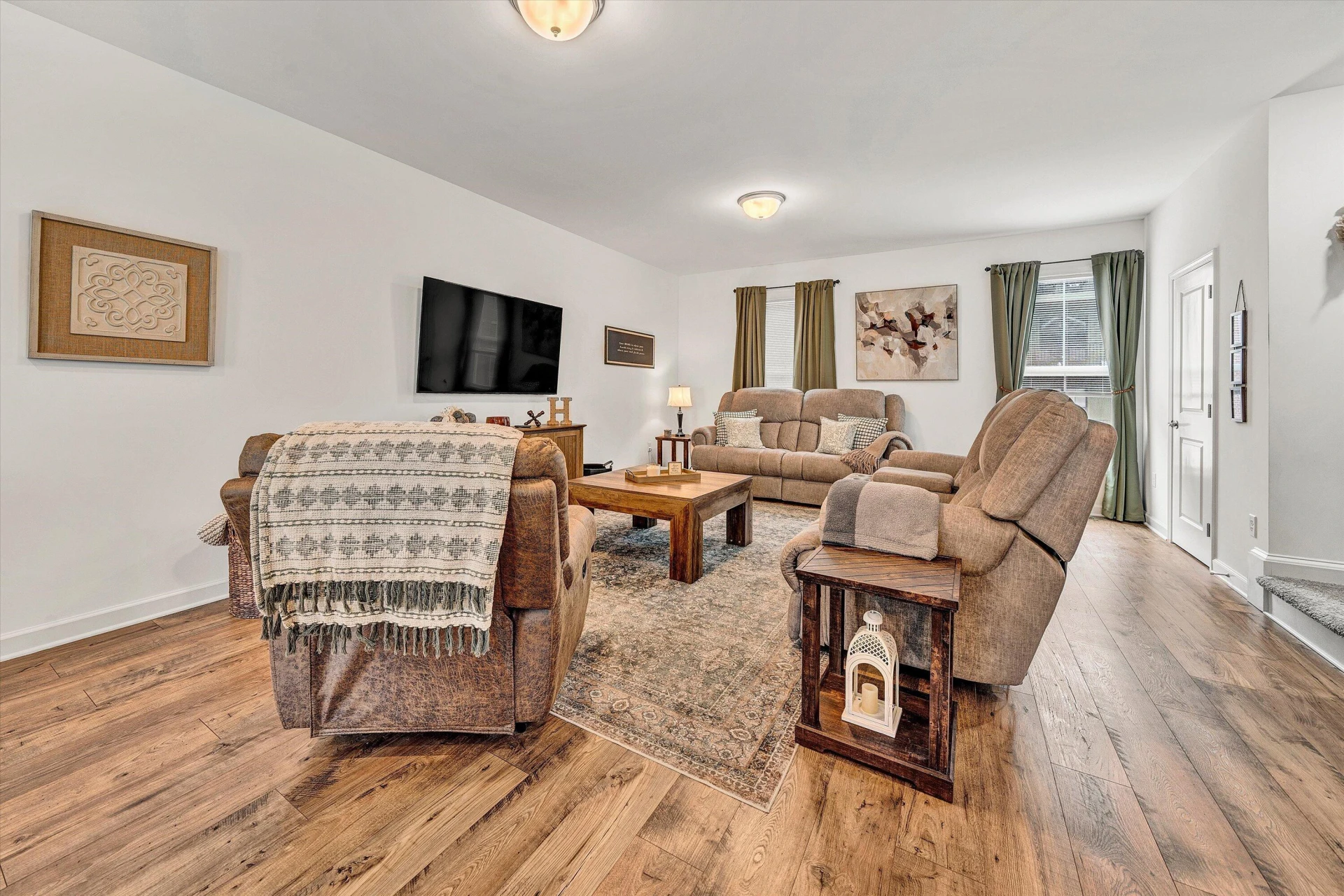 231 Broad ST - Photo 14